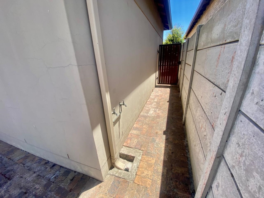 3 Bedroom Property for Sale in Sonkring Western Cape